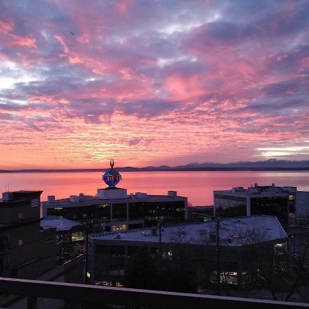 Top Floor Water View Oasis Near Space Needle & Cruise Seattle Exteriör bild