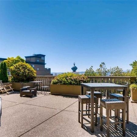 Top Floor Water View Oasis Near Space Needle & Cruise Seattle Exteriör bild