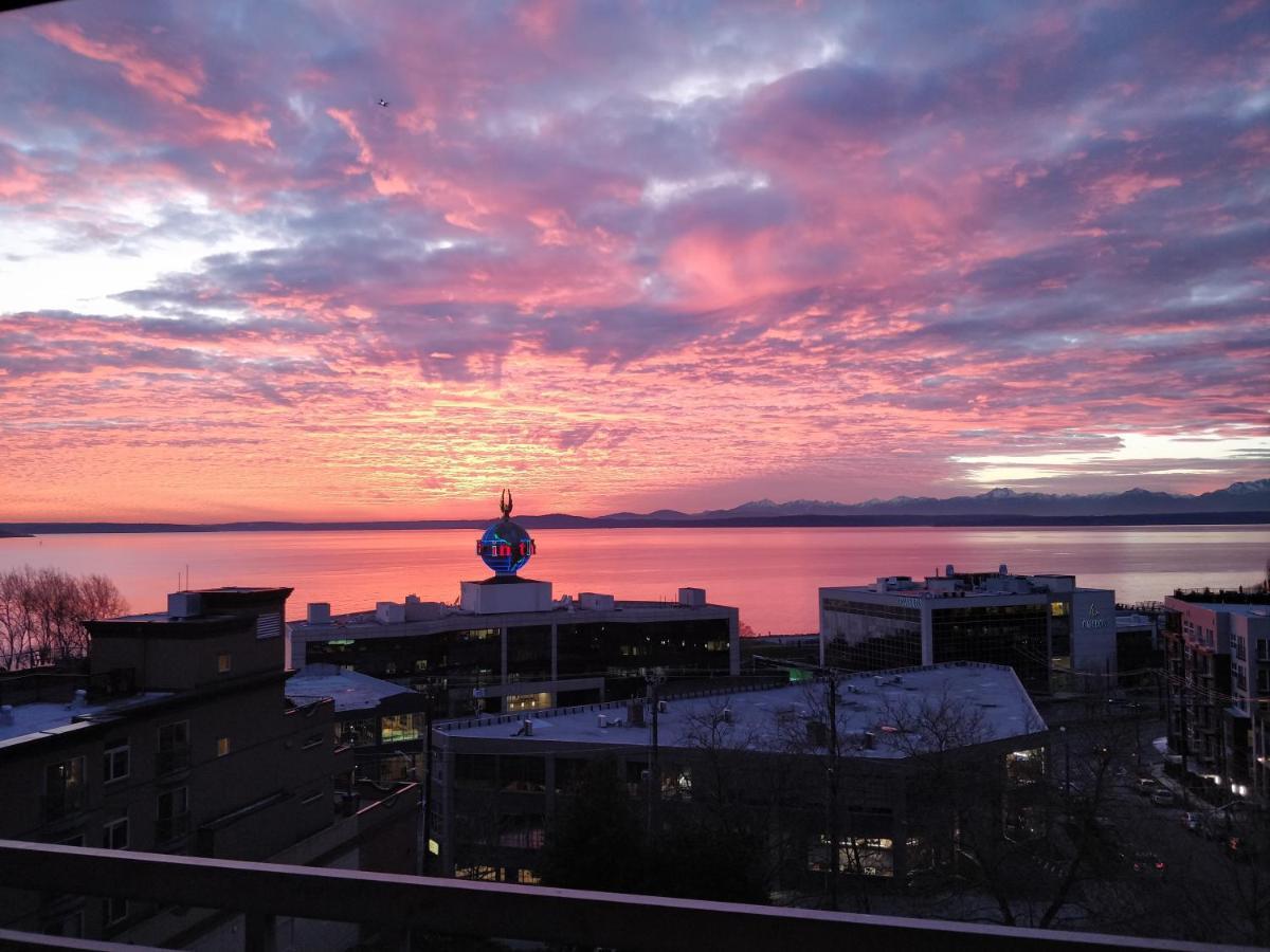 Top Floor Water View Oasis Near Space Needle & Cruise Seattle Exteriör bild