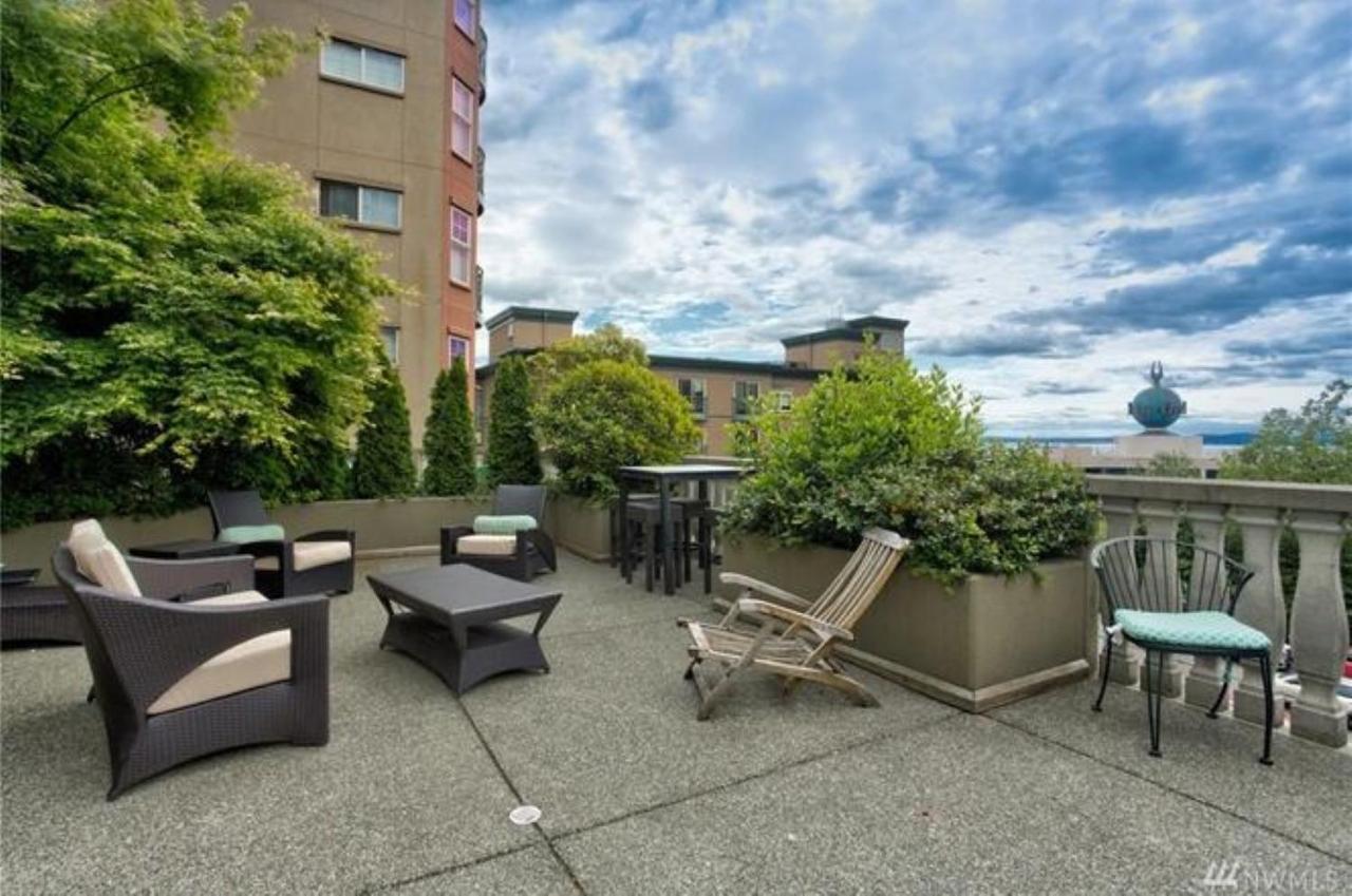 Top Floor Water View Oasis Near Space Needle & Cruise Seattle Exteriör bild